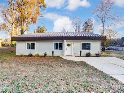 604 Davis Park Dr, Gastonia, NC, 28052