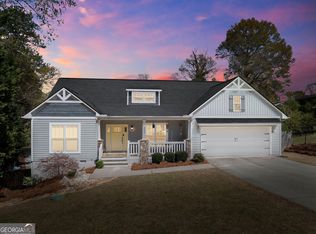 464 Holly Pl, Gainesville, GA 30501
