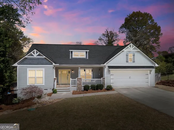 464 Holly Pl, Gainesville, GA 30501