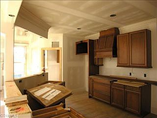 4th image of 1371 Driftwood Acres Dr