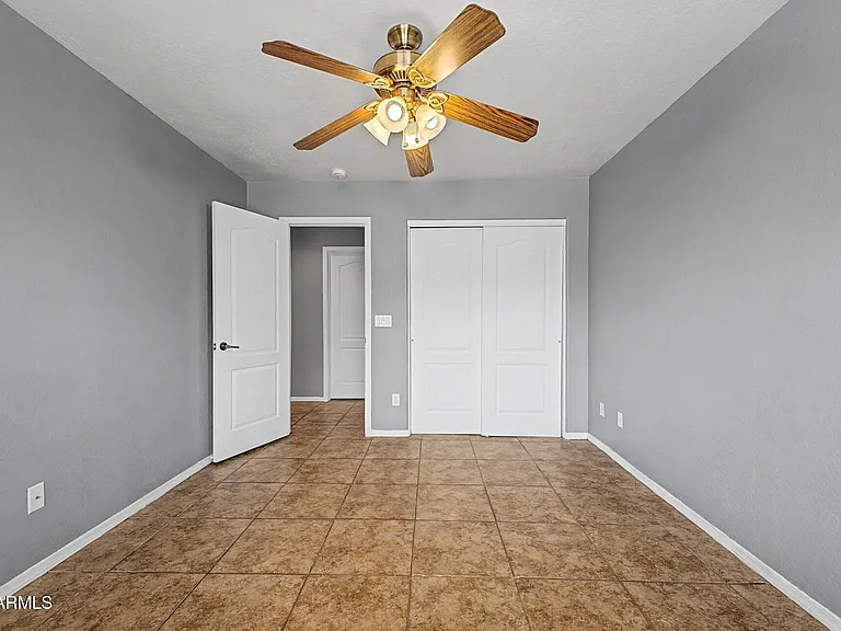 11207 W Hopi St — Photo 16