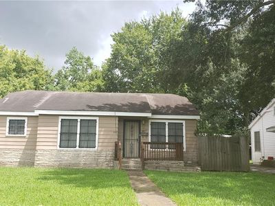 1417 Shaw St, Lake Charles, LA, 70601