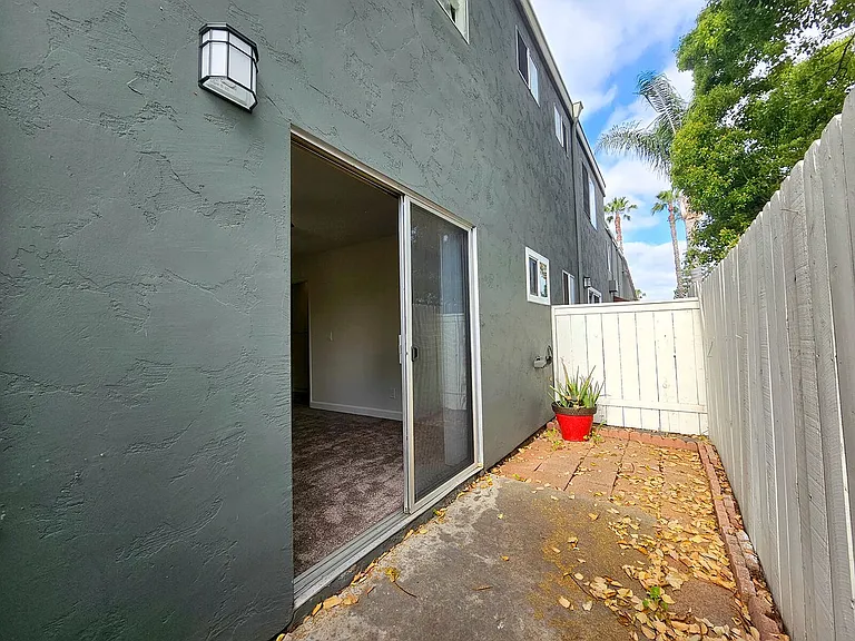 Garden Villas — Photo 25