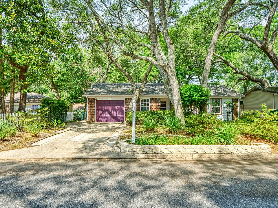 1st image of 317 Goldenrod Ct