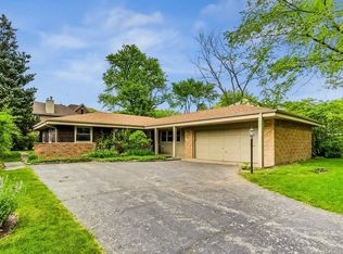 2542 Greenleaf Ave, Wilmette, IL