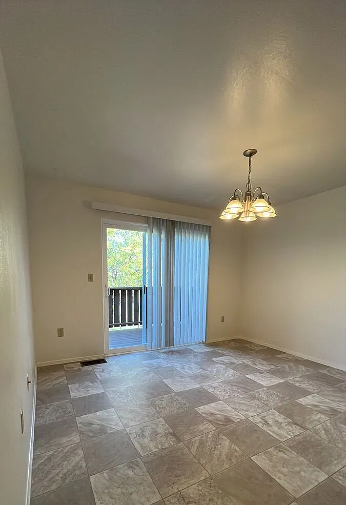 2 bed, 1.5 bath, 1066 sqft, $1,497 — Photo 4