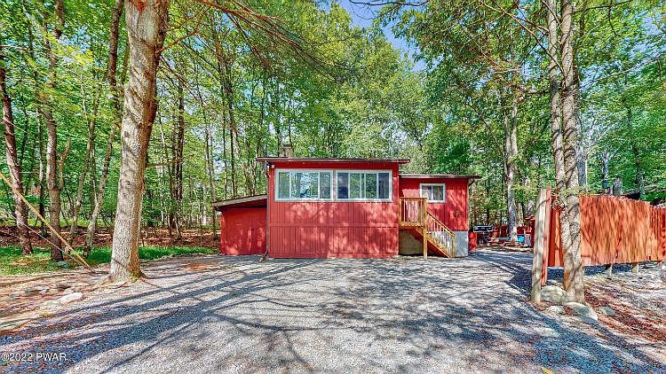 1st image of 144 Lake Dr