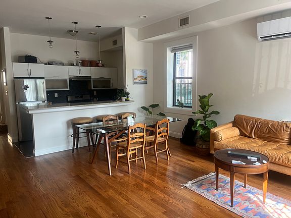 3rd image of 205 Gates Ave #1