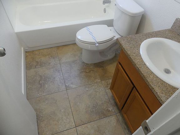 2nd image of 512 Calcaterra Cir APT B