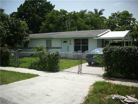 2nd image of 556 SW 6th Ave