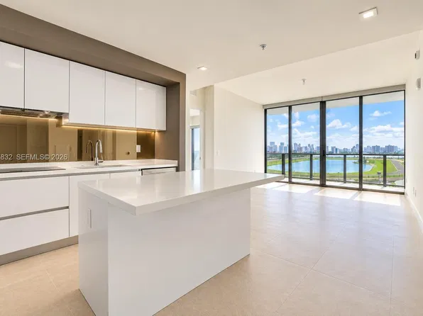 1170 E Halandale Beach Blvd #1012, Hallandale Beach, FL 33009