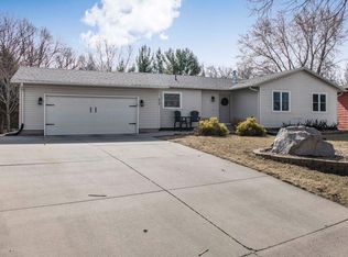 6929 Polaris Ln N, Maple Grove, MN 55311