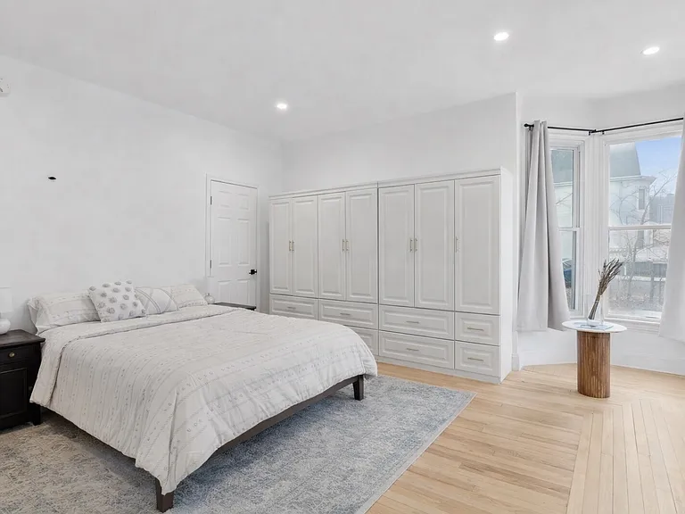 34 Revere St #1 — Photo 14