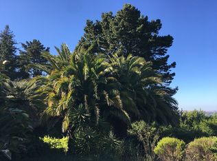 12910 Brookpark Rd, Oakland, CA 94619