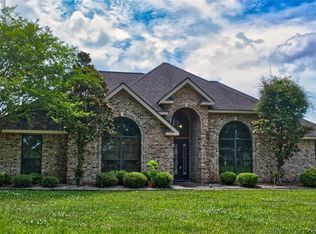 109 Magnolia Ests, Marksville, LA 71351