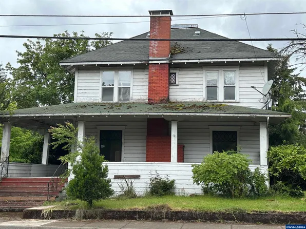 329 S 1st Ave, Mill City, OR 97360