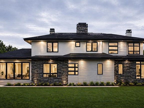 2nd image of 9715 Meadow Ridge Ln