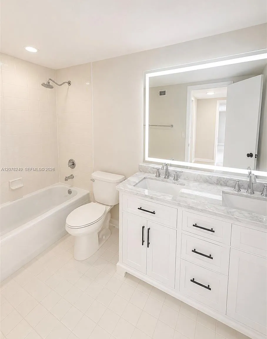 Olympus Condo Phase — Photo 3