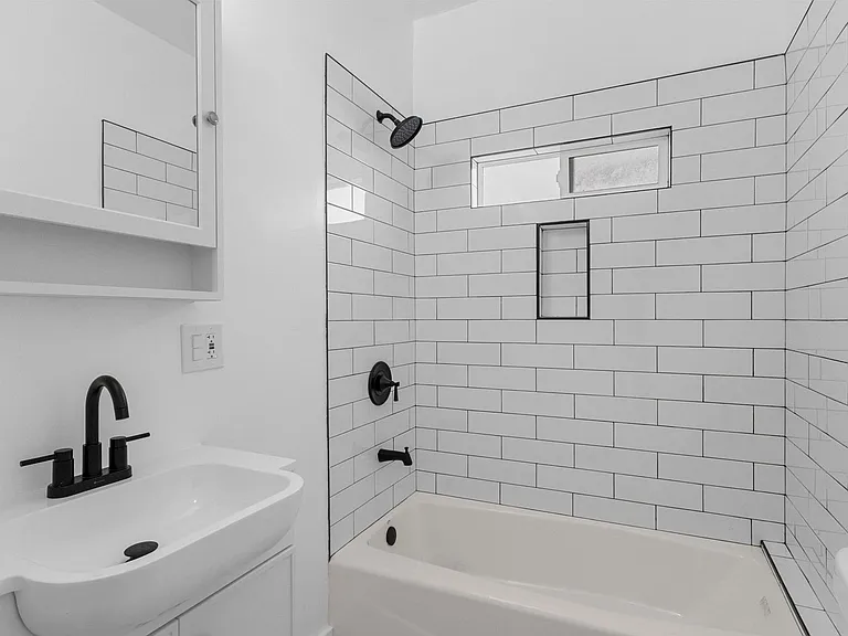 270 S Coronado St #270361 — Photo 7