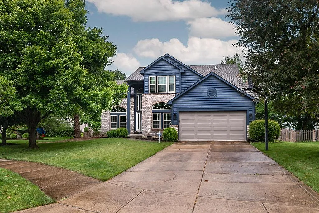 410 Canterbury Ct photo 1