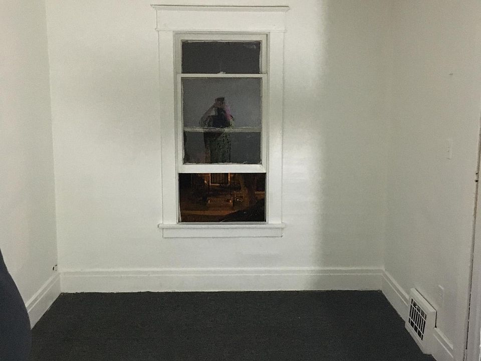 1st image of 76 Edison Ave #2