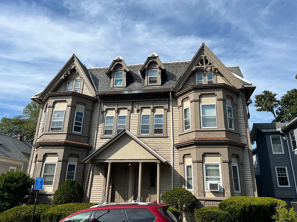 20-22 Bowdoin St #3L