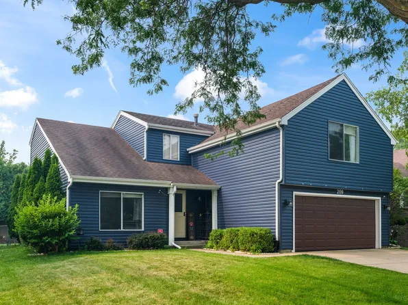 209 Alpine Dr, Vernon Hills, IL 60061