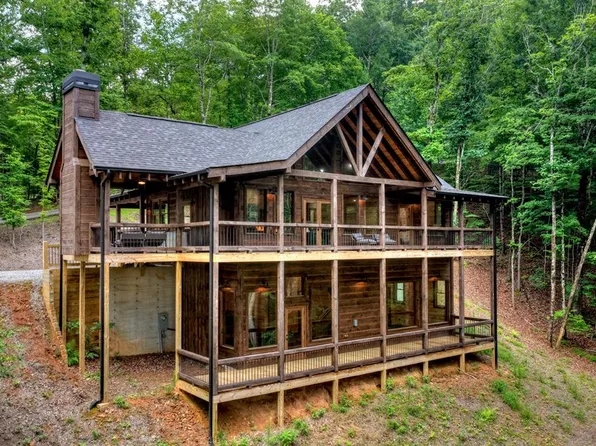 120 Green Ridge Rd, Blue Ridge, GA 30541