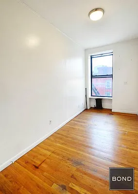 Rented by Bond New York | media 31