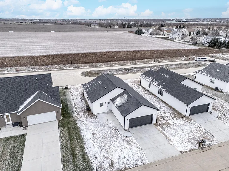 1527 Duncannon Dr — Photo 42