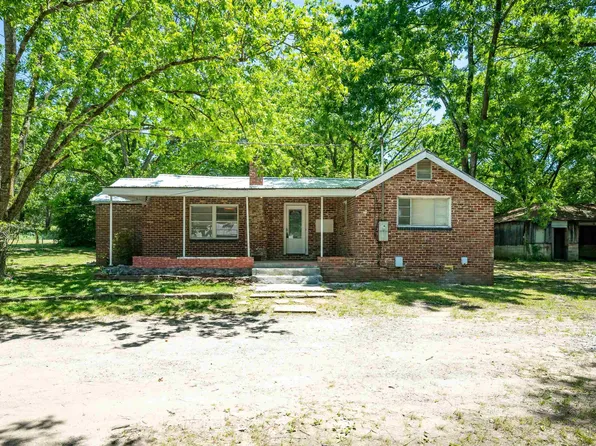 3600 Stump Town Rd, Bessemer, AL 35023