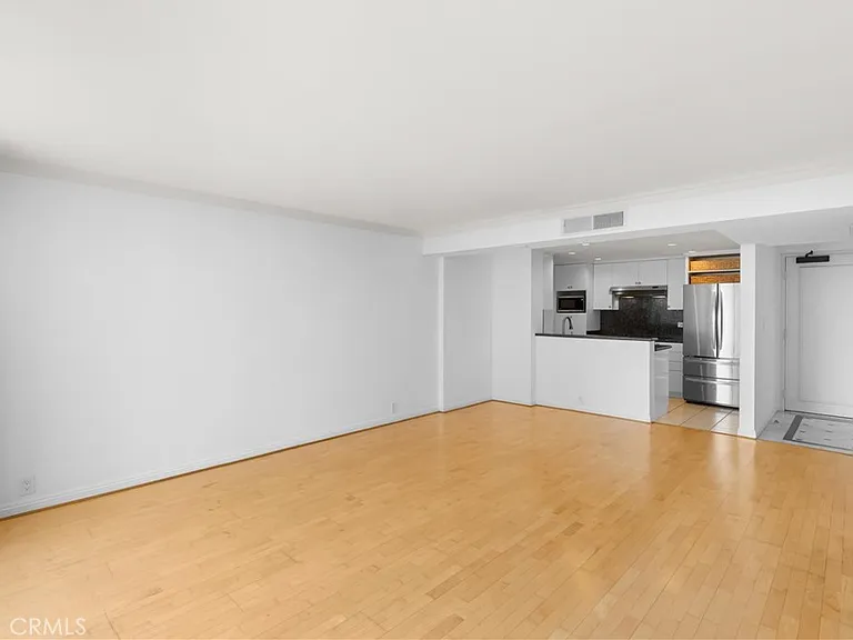 10535 Wilshire #912 — Photo 14