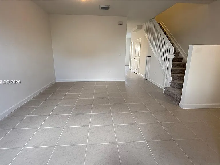 2792 SE 26th Ave #0 — Photo 7