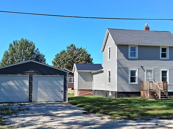 2nd image of 304 SE 3rd Ave