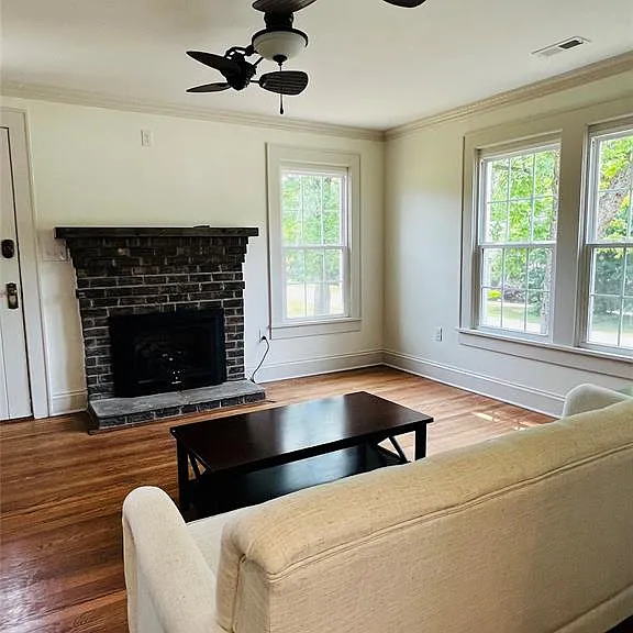 162 Birtwick Rd — Photo 3