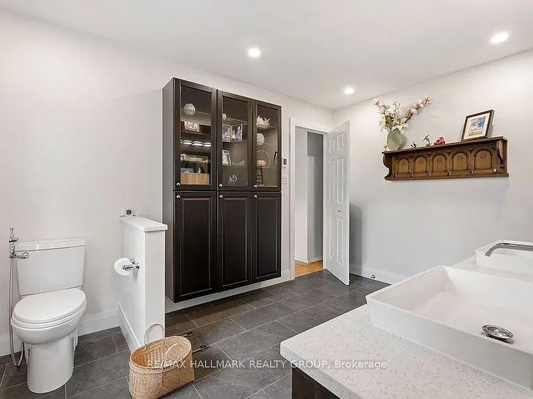 159 Borealis Cres — Photo 33