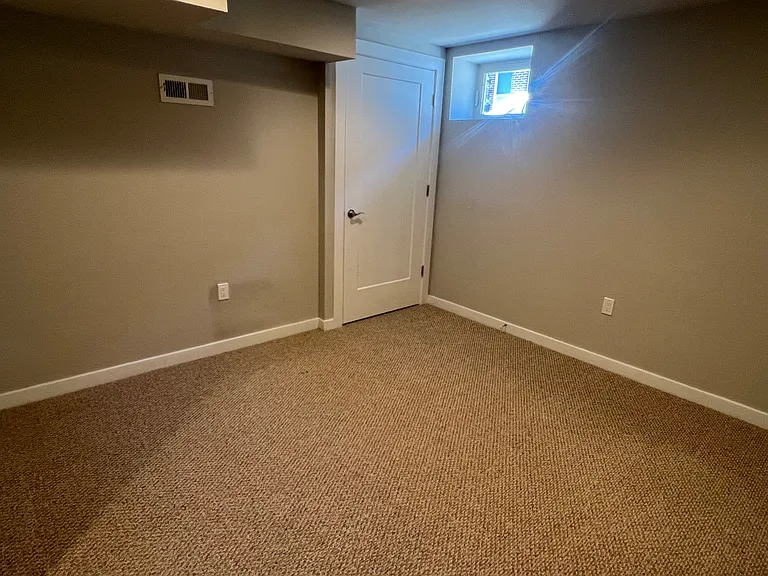 2133 Mountain St — Photo 25