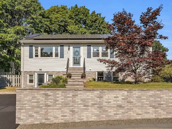 1 Baldwin Ave, Woburn, MA 01801