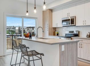 2231 S 81st St SW #105, Calgary, AB T3H3V8