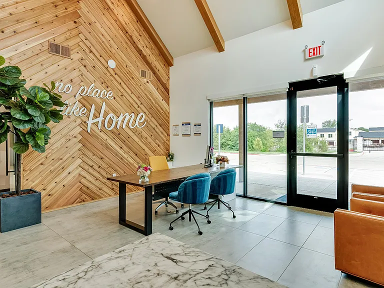 Leasing Office