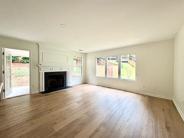 3821 Majestic Ln SW — Photo 5