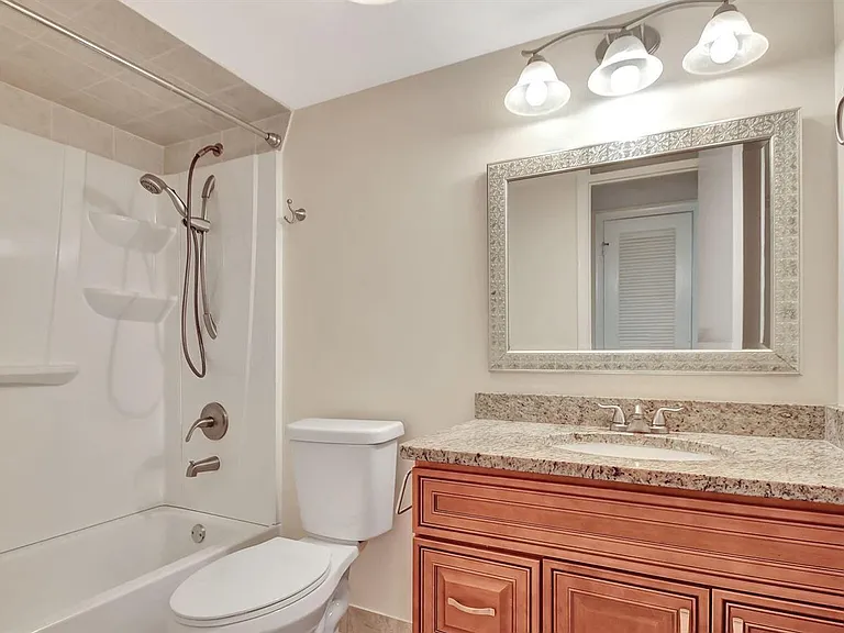 4539 Luxemburg Ct #304 — Photo 19