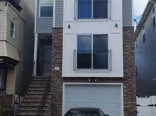 64 5th St, Newark, NJ 07107