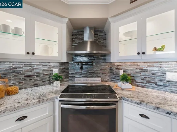 2501 Pine Knoll Dr Unit 8, Walnut Creek, CA 94595