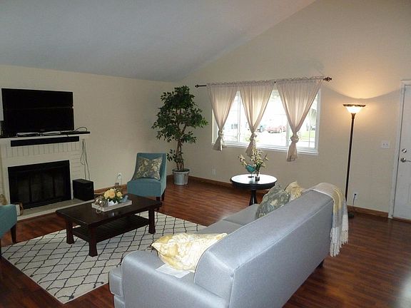 4th image of 4243 Monet Cir