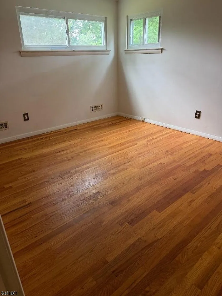 3 bed, 1.5 bath, $3,400 — Photo 4