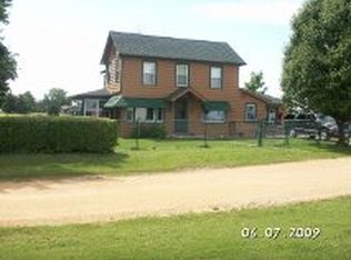 11018 W Pines Rd, Polo, IL 61064