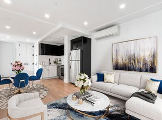 19 E 31st St, Brooklyn, NY 11226