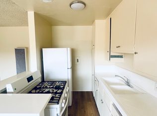 1545-1549 Brockton Ave #18, Los Angeles, CA 90025