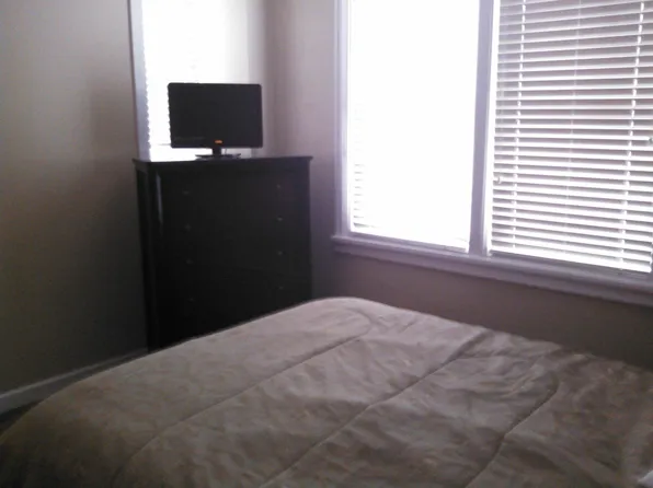 33 S Hanover St APT 3, Carlisle, PA 17013